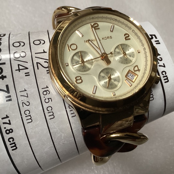 Michael Kors Women’s Runway Twist Chronograph Watch MK-4222 - Picture 7 of 16